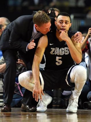 636268679600197743-usp-ncaa-basketball-final-four-championship-game-90004098