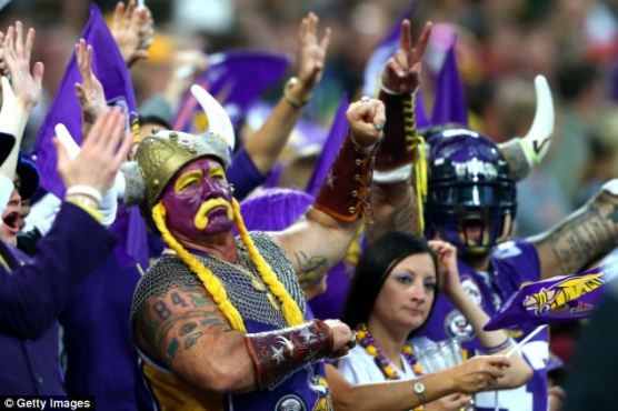 article-2437713-18621b4200000578-421_634x423